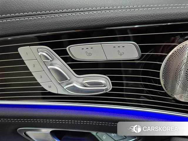 Mercedes-Benz E-Class W213 2023 Песочный из Кореи, фото 3