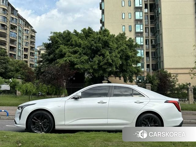 Cadillac CT4 2024 Белый из Китая, фото 3