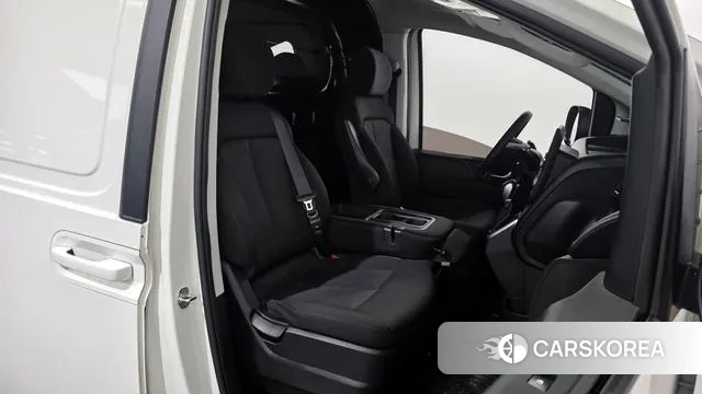 Hyundai Staria 2021 Белый из Кореи, фото 3