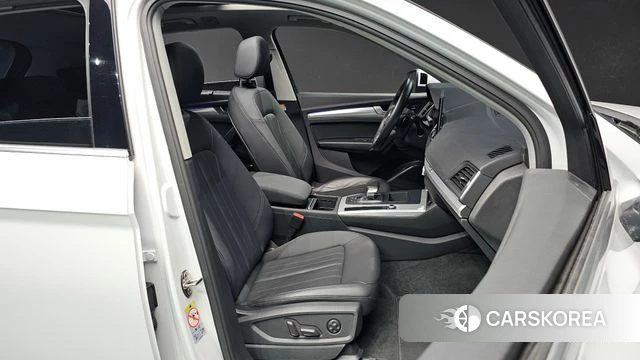 Audi Q5 (FY) 2021 Белый из Кореи, фото 3