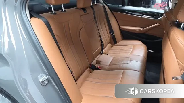 BMW 5 Series (G30) 2020 Серый из Кореи, фото 3