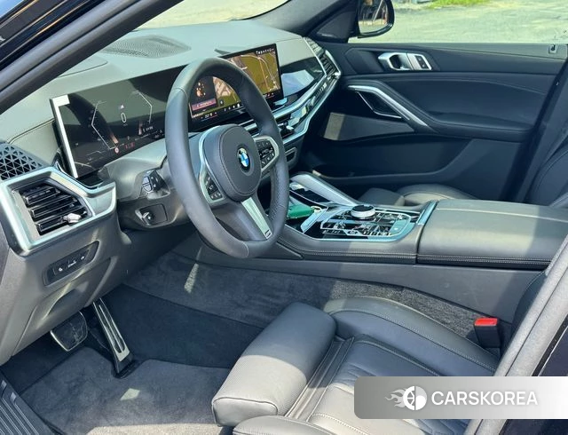 BMW X6 (G06) 2026 Черный из Кореи, фото 3