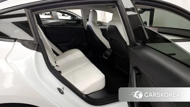 Tesla Model 3 2022 Белый из Кореи, фото 3