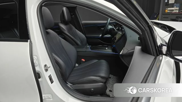 Mercedes-Benz E-Class W214 2024 Белый из Кореи, фото 3