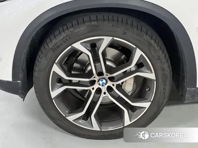 BMW X5 (G05) 2022 Белый из Кореи, фото 3