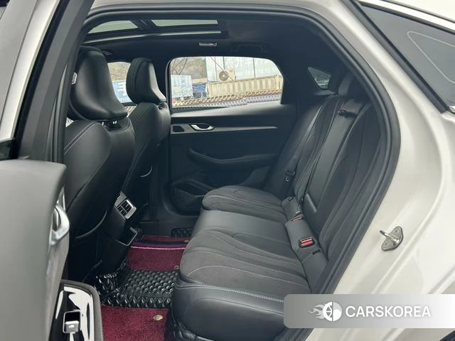 Geely Automobile Xingrui 2025 Белый из Китая, фото 3