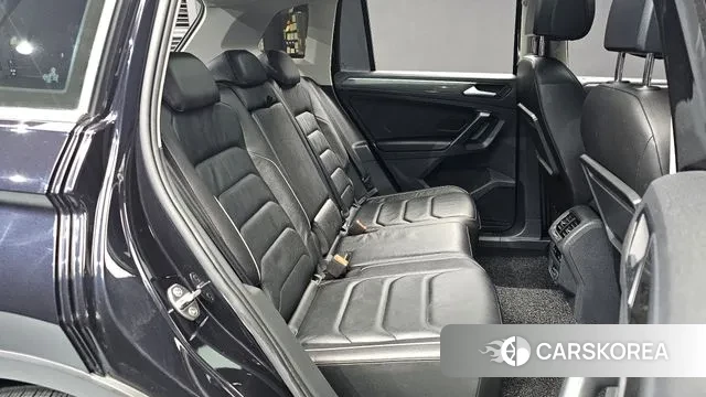 Volkswagen Tiguan second Generation 2019 Черный из Кореи, фото 3