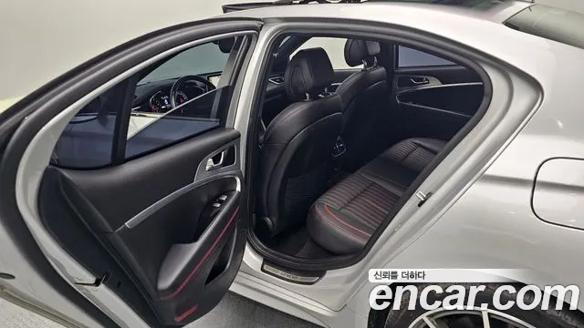 Genesis G70 2018 Серебряный из Кореи, фото 3