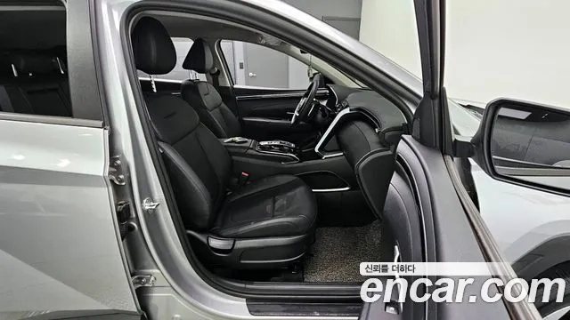 Hyundai Tucson (NX4) 2021 Серебристо-серый из Кореи, фото 3