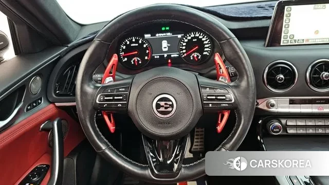 Kia Stinger id 3479606 из Кореи 3