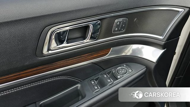 Ford Explorer 2018 Белый из Кореи, фото 3