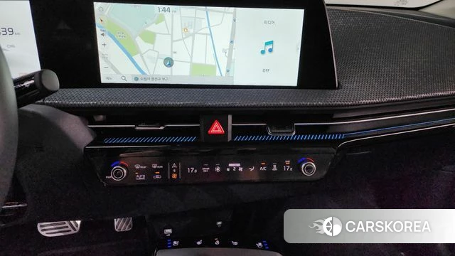 Kia EV6 2022 Белый из Кореи, фото 3
