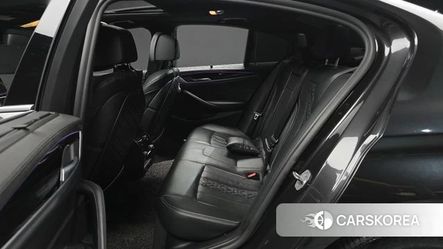 BMW 5 Series (G30) 2019 Серый из Кореи, фото 3