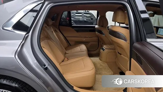 Genesis G90 (RS4) 2022 Серебристо-серый из Кореи, фото 3