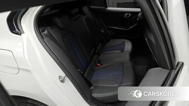BMW 1 Series (F40) 2023 Белый из Кореи, фото 3