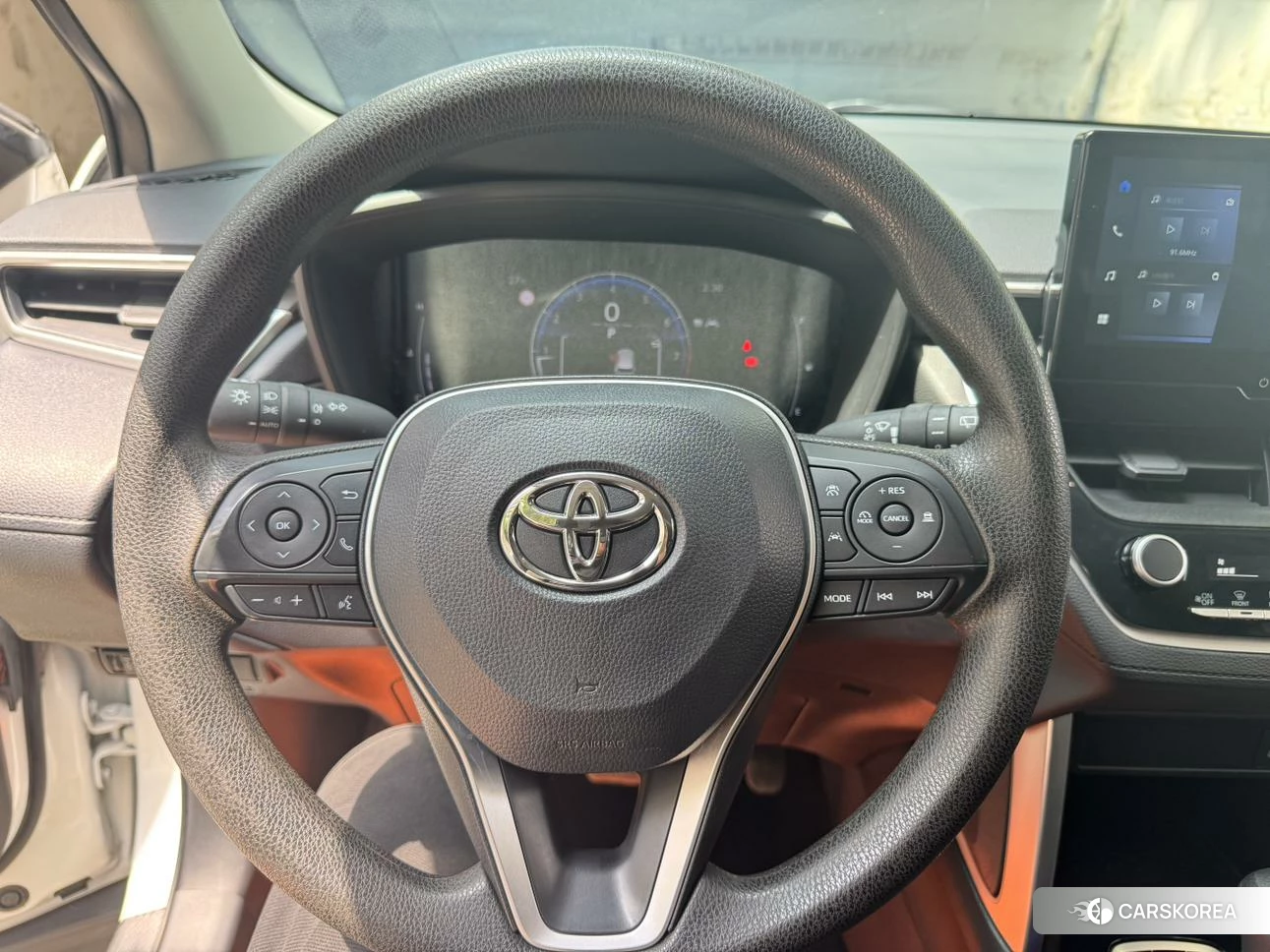 Toyota Frontlander 2023 Белый из Китая, фото 3