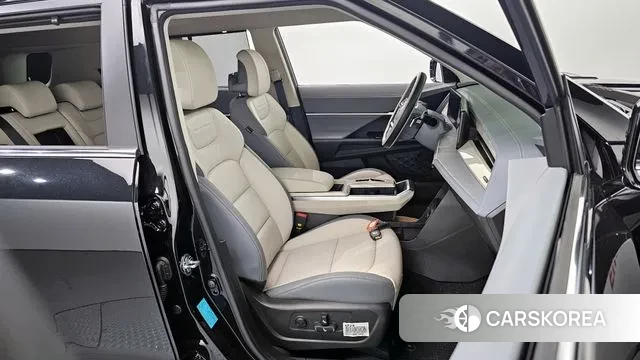 Ssangyong Torres EVX 2024 Черный из Кореи, фото 3