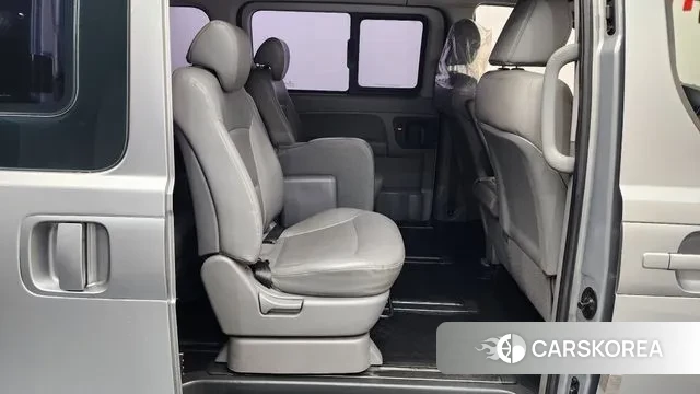 Hyundai Grand Starex 2018 Серебряный из Кореи, фото 3