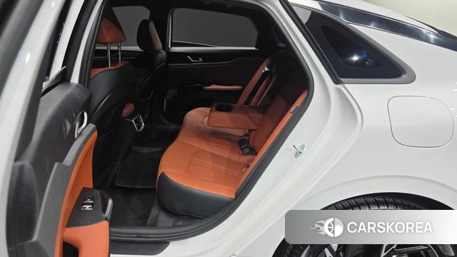 Kia The New K5 3rd generation 2025 Белый из Кореи, фото 3