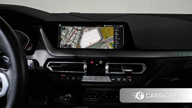 BMW 1 Series (F40) 2023 Черный из Кореи, фото 3