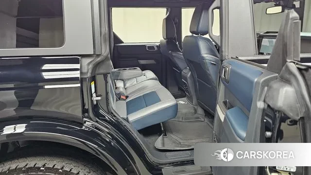 Ford Bronco 6th Generation 2023 Черный из Кореи, фото 3