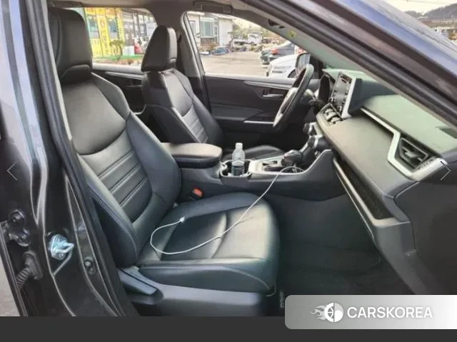 Toyota RAV4 5th Generation 2021 Черный из Кореи, фото 3