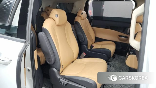 Kia Carnival 4th generation 2023 Белый из Кореи, фото 3