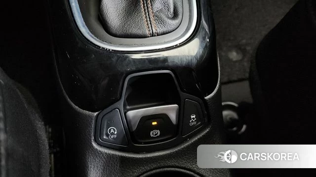 Jeep Compass 2nd Generation 2021 Белый из Кореи, фото 3
