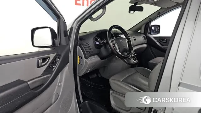 Hyundai The New Grand Starex 2020 Серебристо-серый из Кореи, фото 3