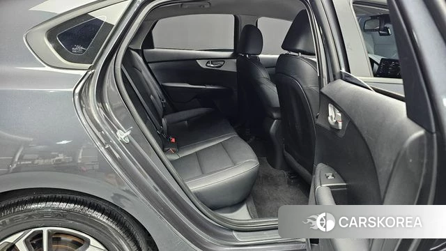 Kia The New K3 2nd generation 2022 Серый из Кореи, фото 3