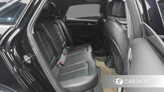 Audi New A3 2018 Черный из Кореи, фото 3