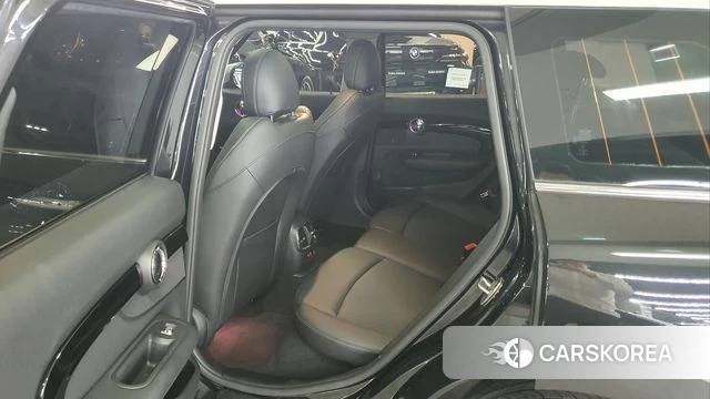 Mini Cooper Clubman 2023 Черный из Кореи, фото 3