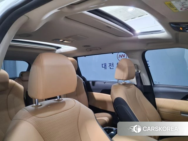Kia Carnival 4th generation 2022 Белый из Кореи, фото 3