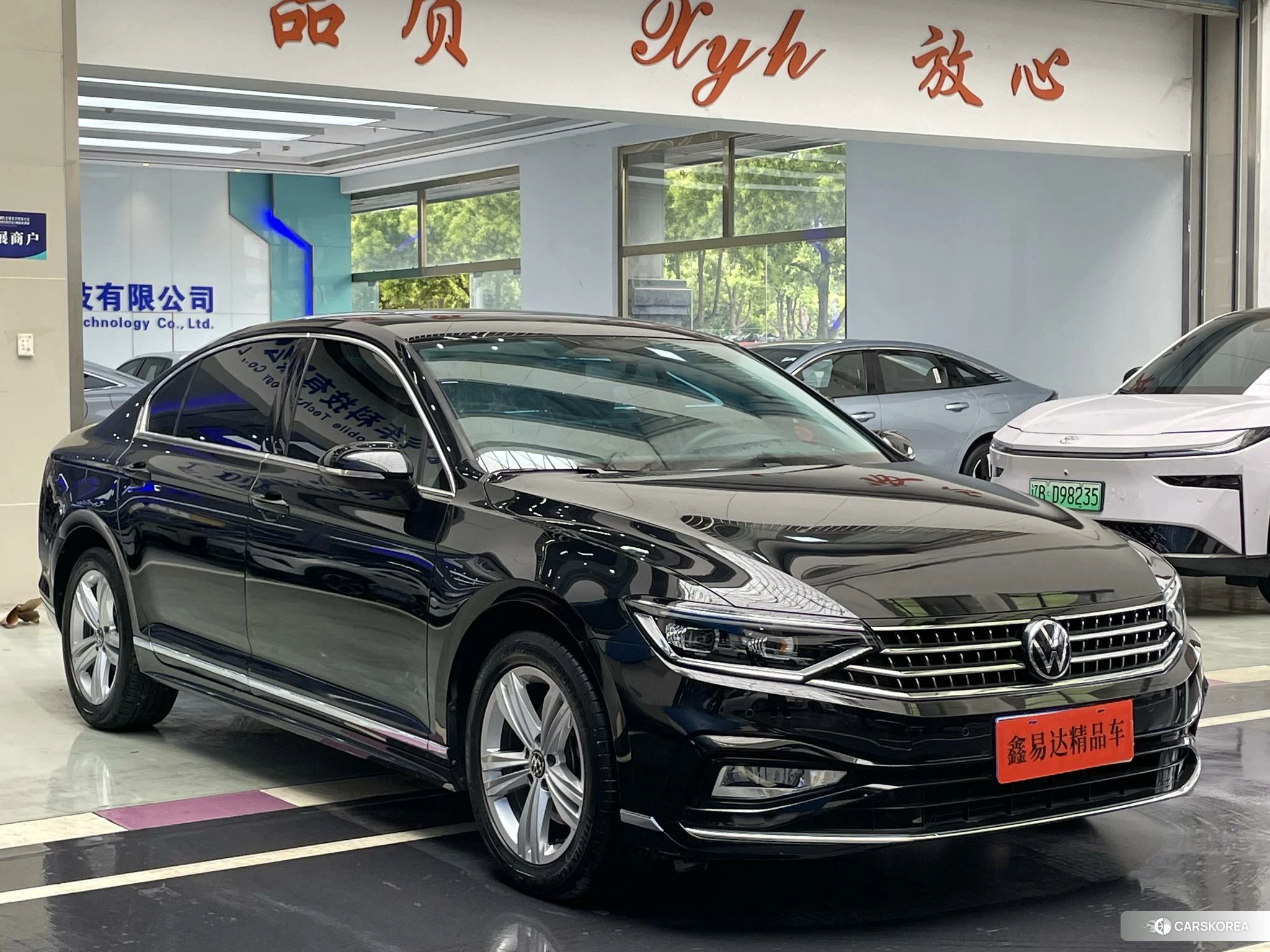Volkswagen Magotan 2022 Черный из Китая, фото 3