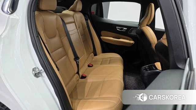 Volvo S60 3rd generation 2020 Белый из Кореи, фото 3