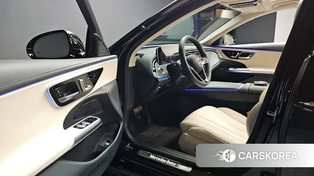 Mercedes-Benz E-Class W214 2024 Черный из Кореи, фото 3