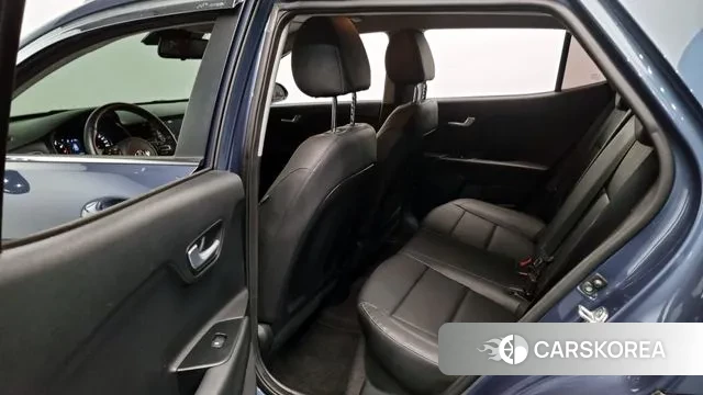 Kia Stonic 2018 Синий из Кореи, фото 3