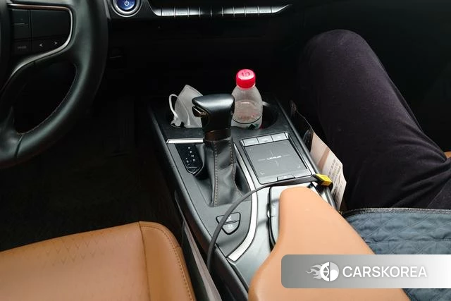 Lexus UX 2021 Серебристо-серый из Китая, фото 3