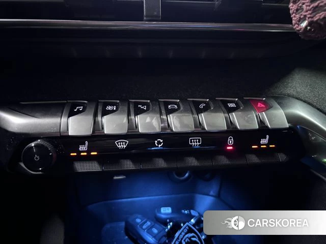 Peugeot 5008 second generation 2018 Белый из Кореи, фото 3