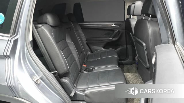 Volkswagen Tiguan Allspace 2020 Серый из Кореи, фото 3