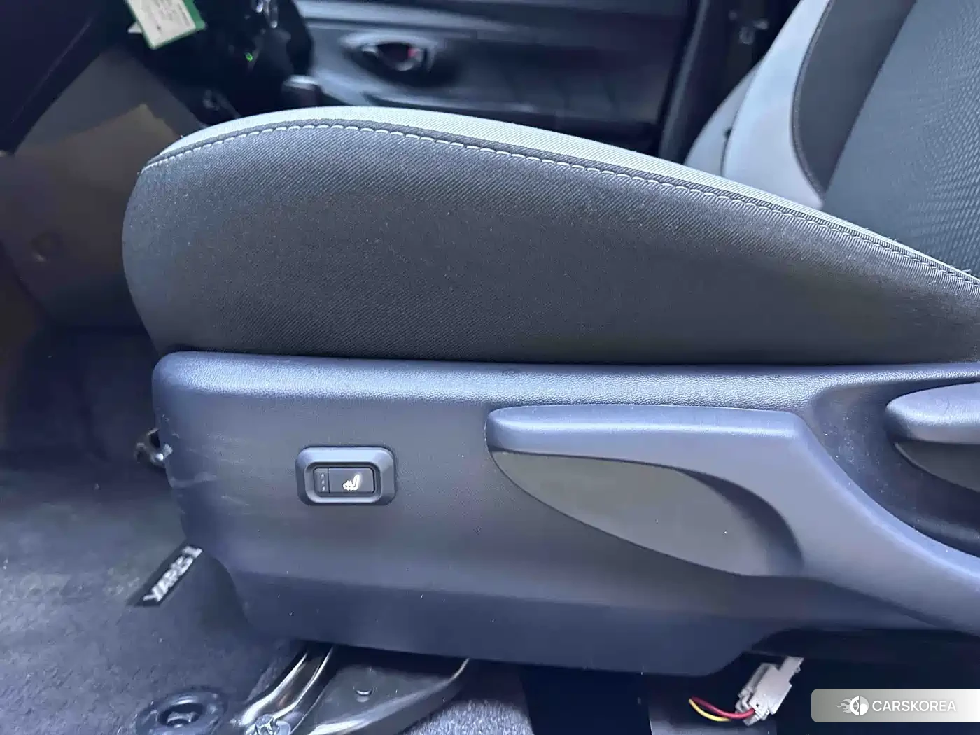 Toyota Yaris L 2023 Белый из Китая, фото 3