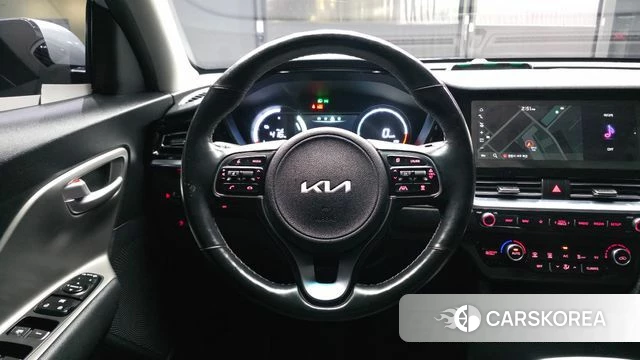 Kia Niro Plus 2022 Серебряный из Кореи, фото 3