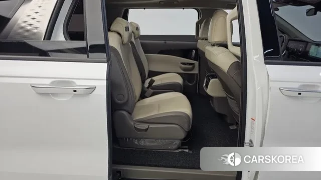 Kia Carnival 4th generation 2023 Белый из Кореи, фото 3