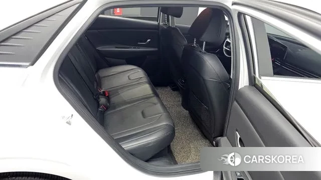 Hyundai Avante Hybrid (CN7) 2021 Белый из Кореи, фото 3