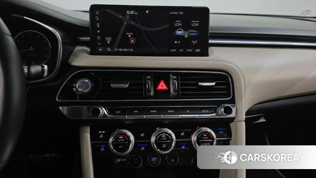 Genesis The New G70 2023 Красный из Кореи, фото 3
