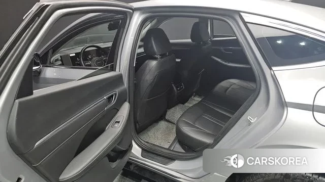 Hyundai Sonata D Edge (DN8) 2024 Серебристо-серый из Кореи, фото 3