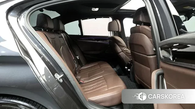 BMW 5 Series (G30) 2022 Серый из Кореи, фото 3