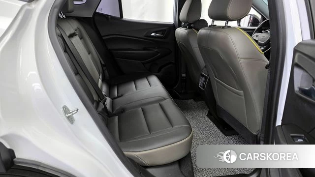 Chevrolet (GM Daewoo) Trax Crossover 2023 Белый из Кореи, фото 3