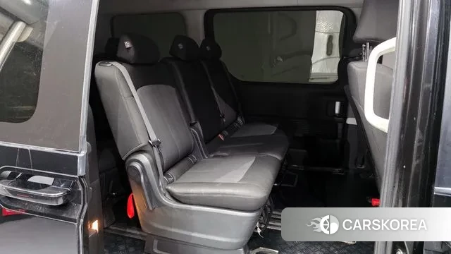 Hyundai Staria 2023 Черный из Кореи, фото 3