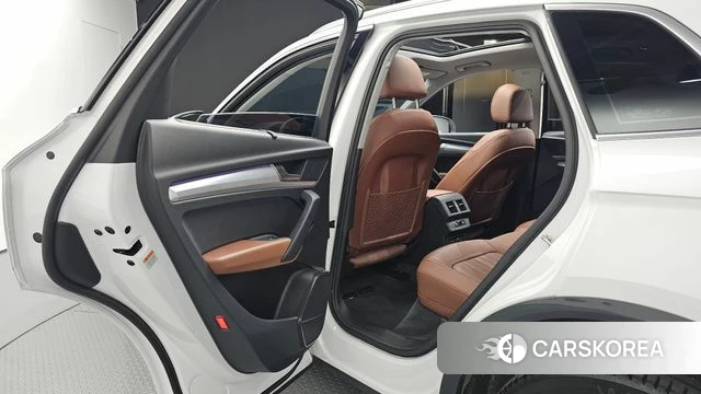 Audi Q5 (FY) 2022 Белый из Кореи, фото 3